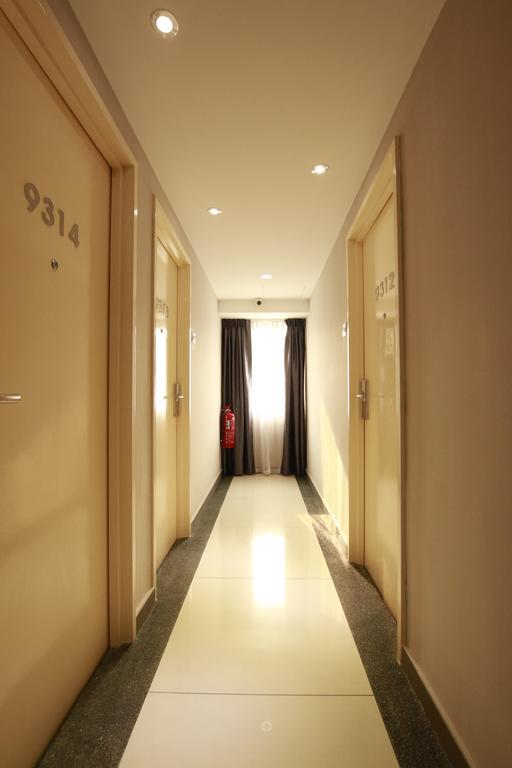 Hotel 99 Pusat Bandar Puchong Exterior photo