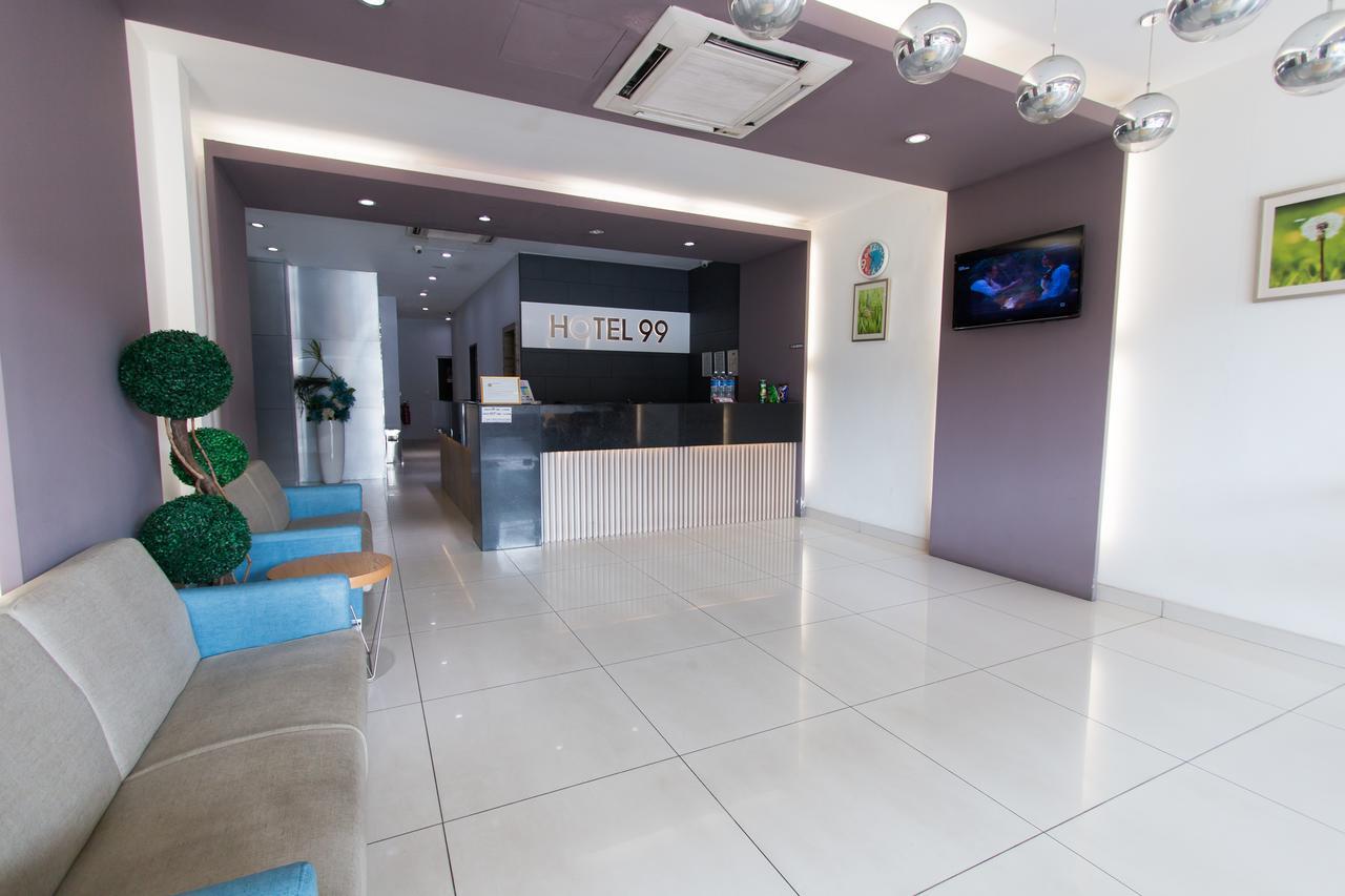 Hotel 99 Pusat Bandar Puchong Exterior photo