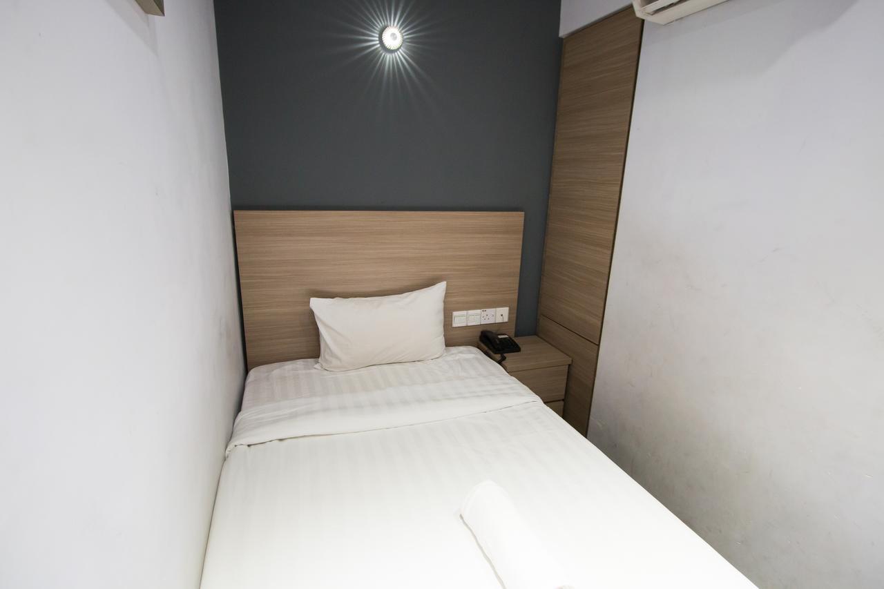 Hotel 99 Pusat Bandar Puchong Exterior photo