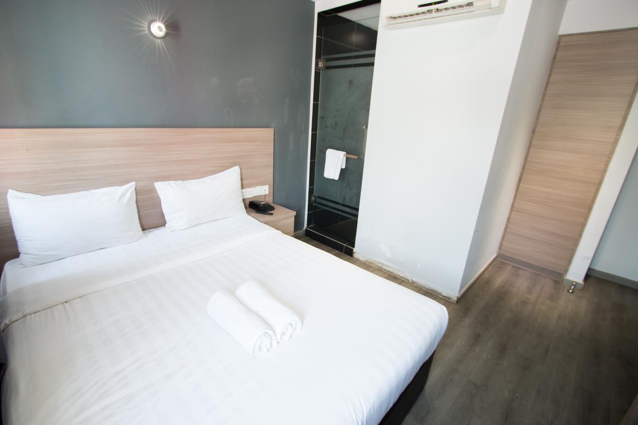 Hotel 99 Pusat Bandar Puchong Exterior photo