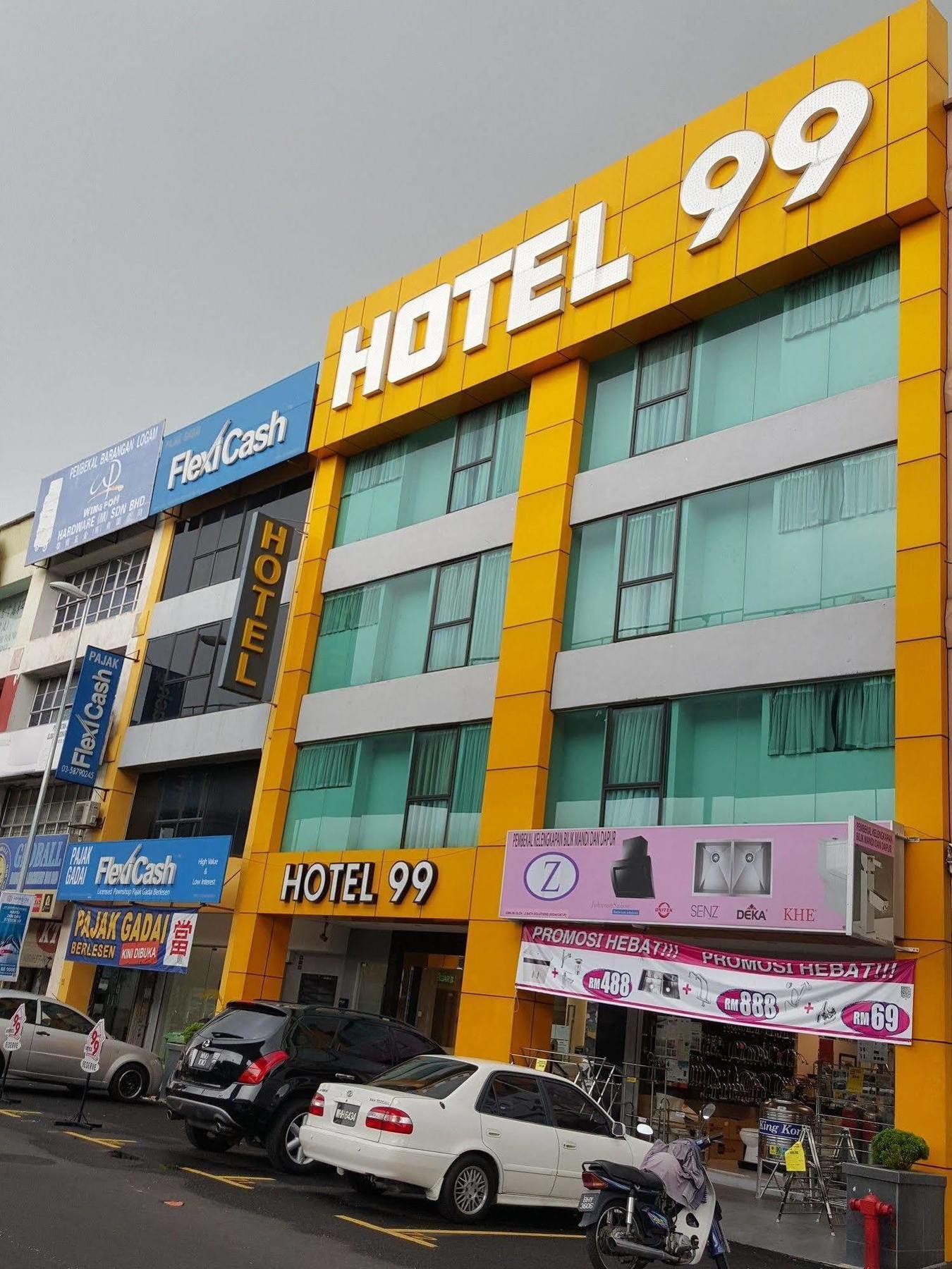 Hotel 99 Pusat Bandar Puchong Exterior photo