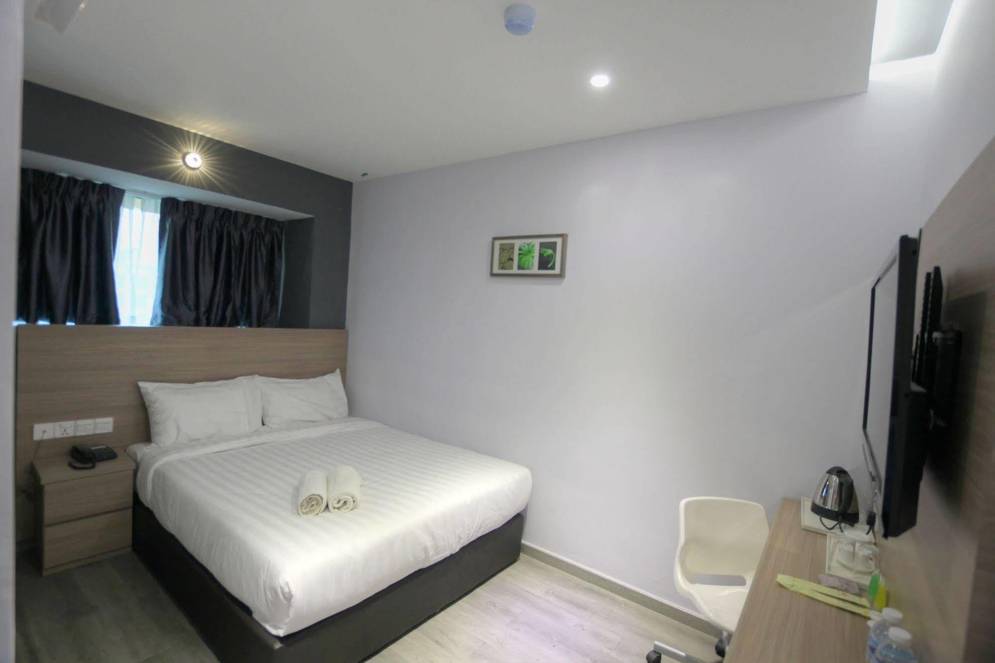 Hotel 99 Pusat Bandar Puchong Exterior photo