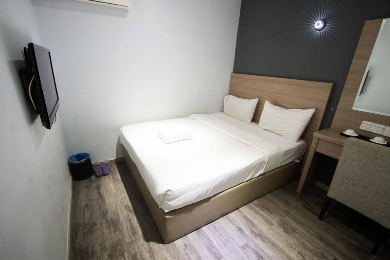 Hotel 99 Pusat Bandar Puchong Exterior photo