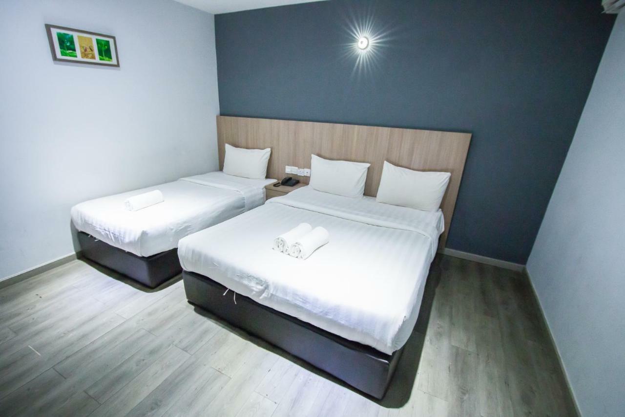 Hotel 99 Pusat Bandar Puchong Exterior photo